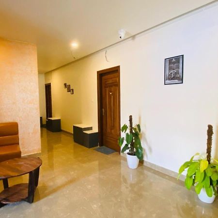 C-Suites Winster Bangalore Eksteriør bilde